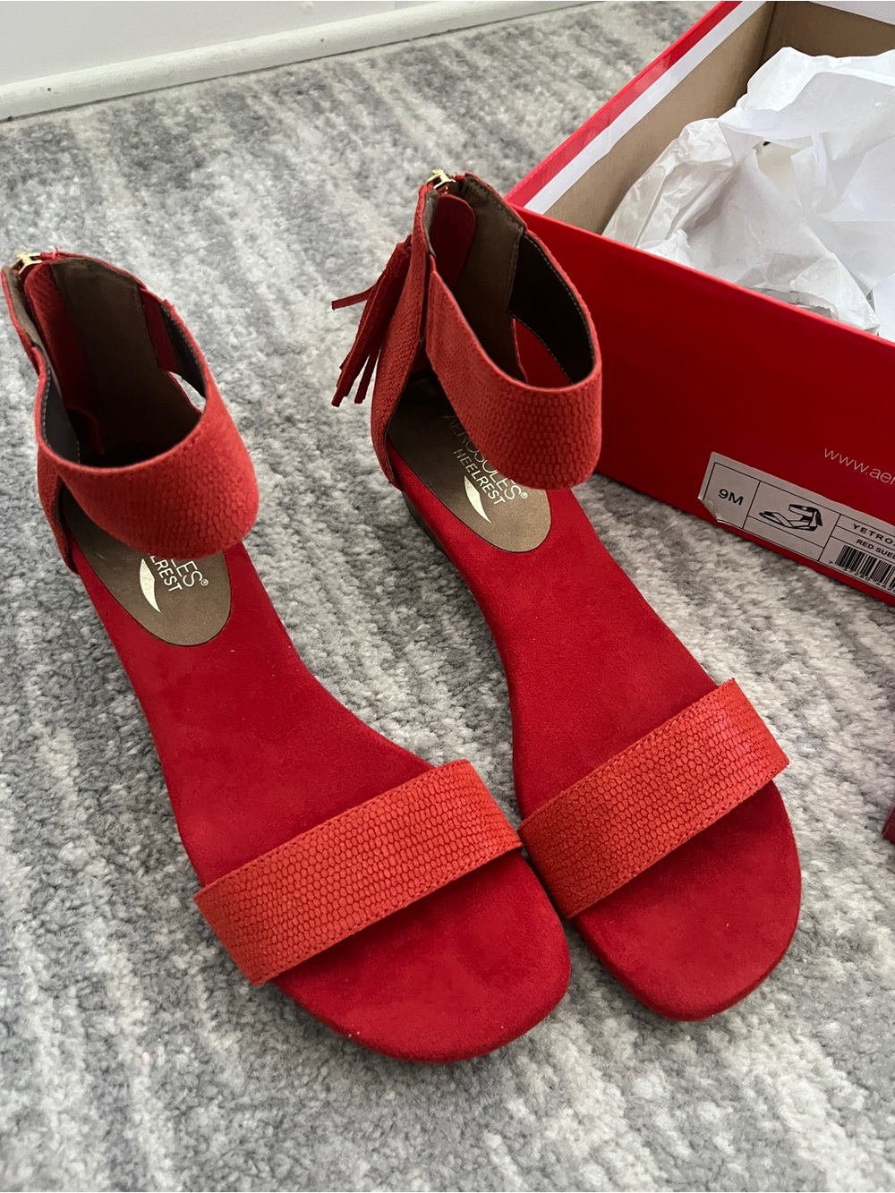 Aerosoles Yetroactive - red suede wedge sandals with zip closure and tassels